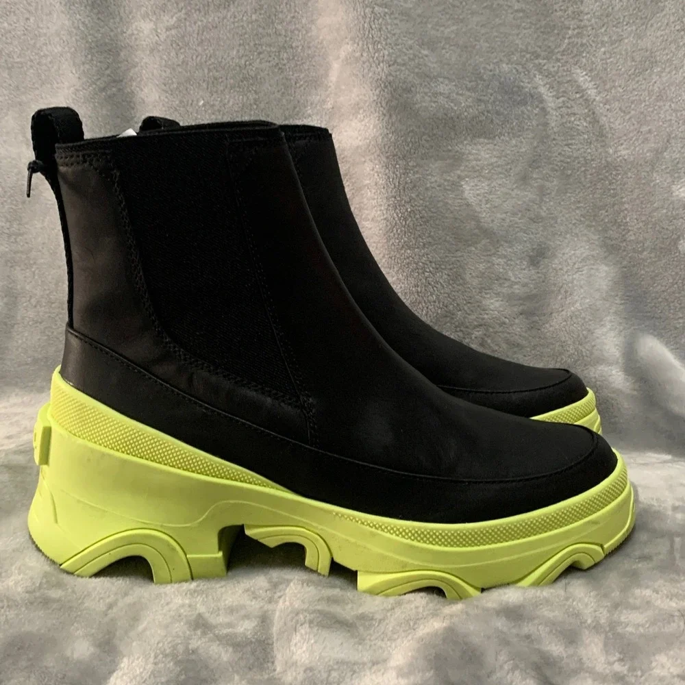 Sorel Brex Chelsea Boots Black Leather Size 7.5 Neon Green Platform Waterproof